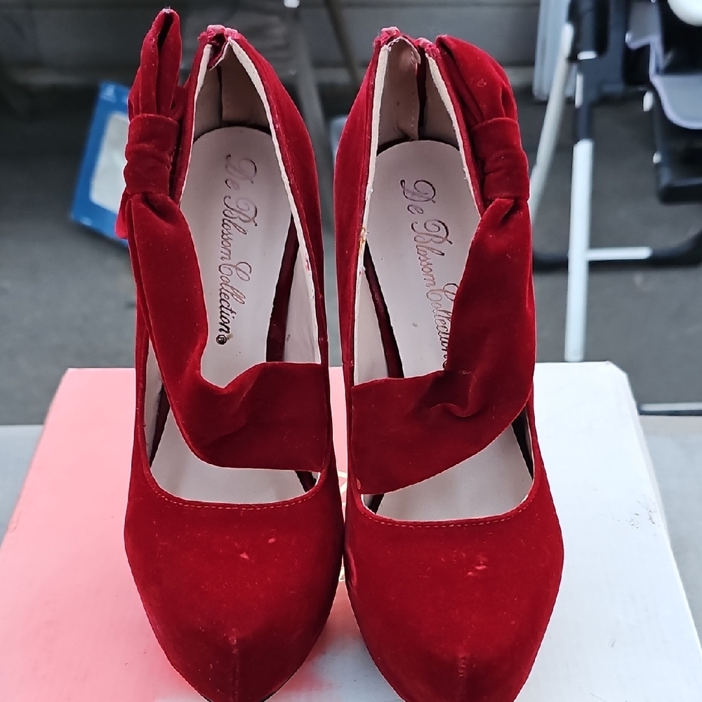 De Blossom Collection Bold Red Heels